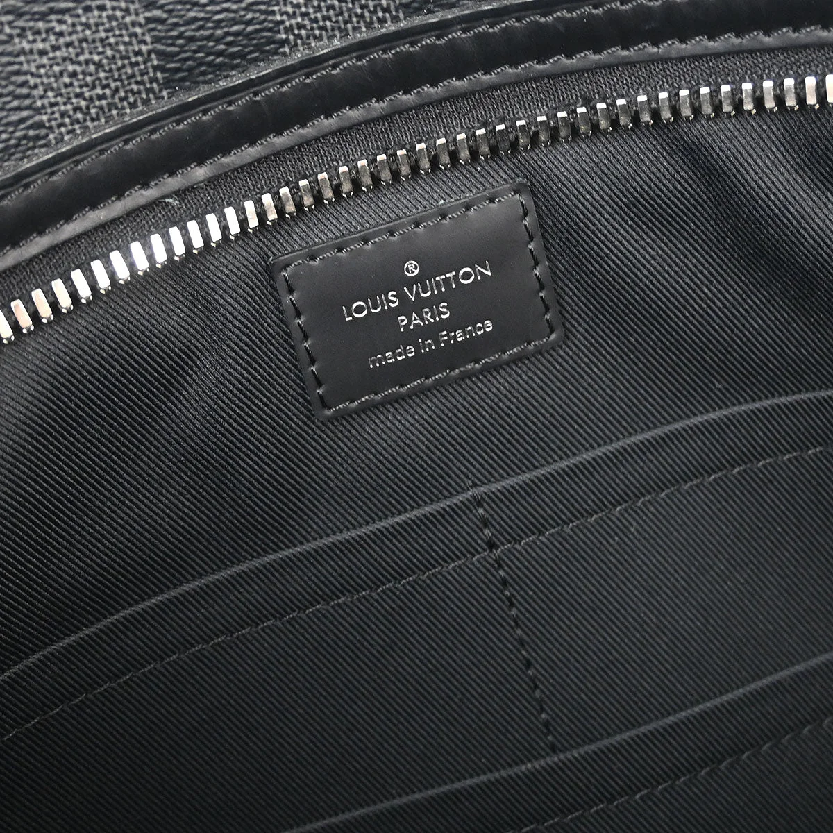 Louis Vuitton 2016 Damier Graphite Hunter Shoulder Bag N41656 - Image 9