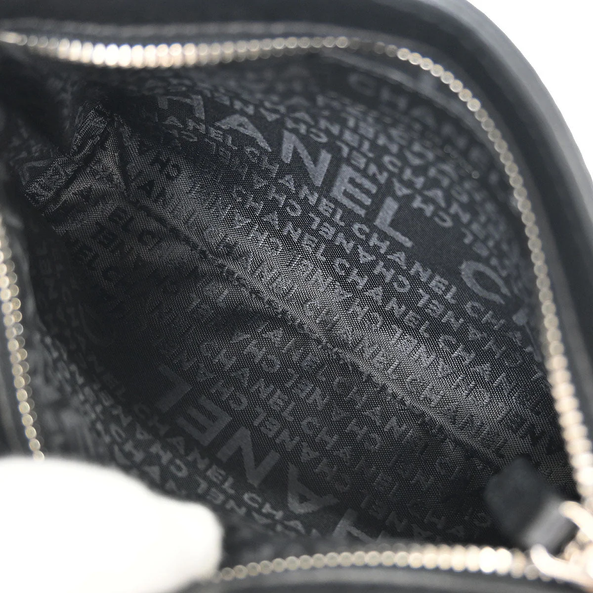 Chanel Black Lambskin Pouch Handbag - Image 8