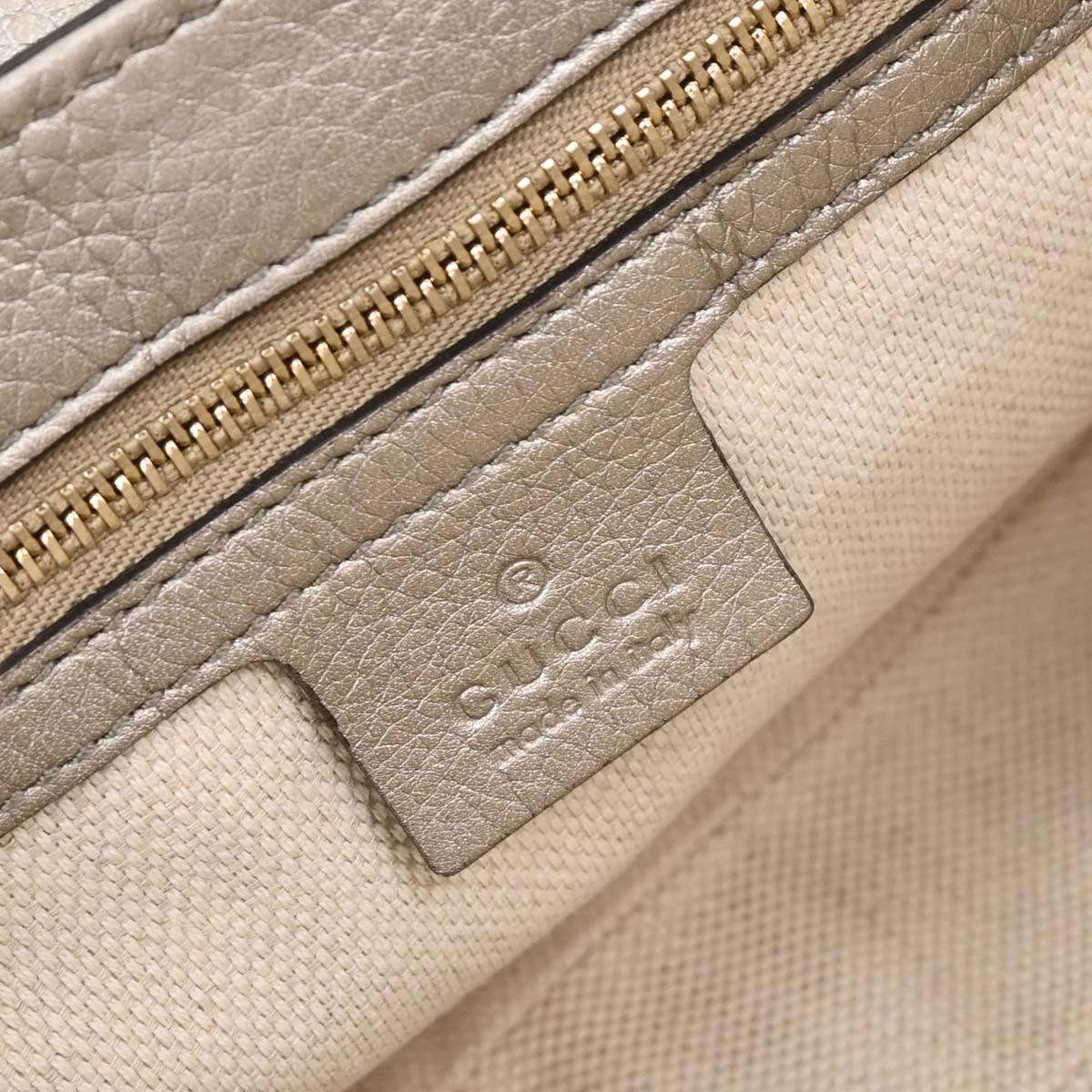 Gucci Gold Soho Chain Shoulder Bag - Image 10