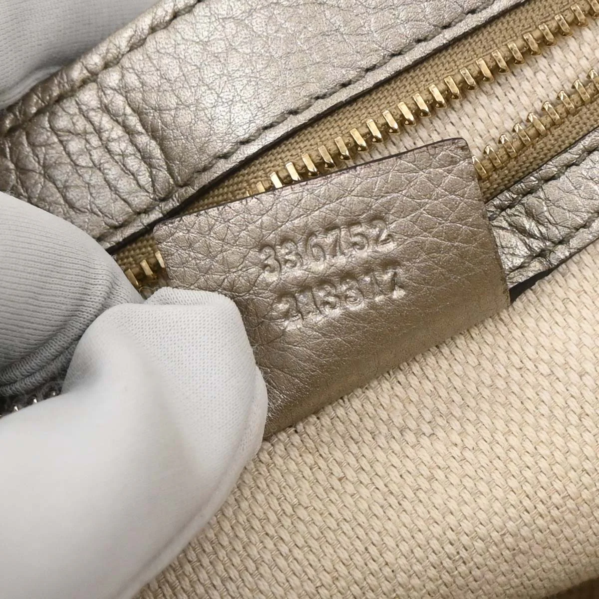 Gucci Gold Soho Chain Shoulder Bag - Image 11