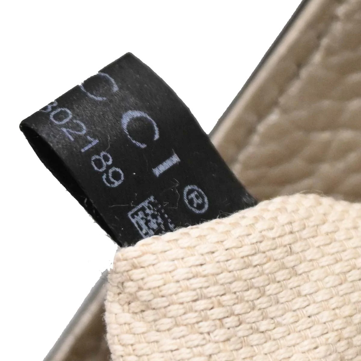 Gucci Gold Soho Chain Shoulder Bag - Image 3