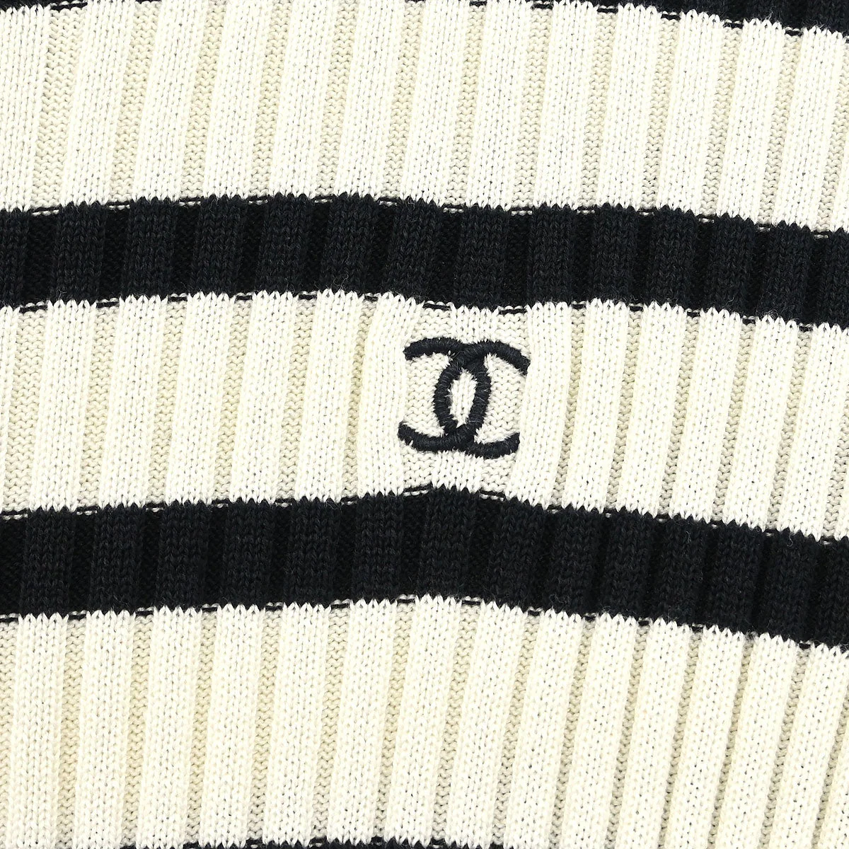 Chanel 1998 Short Sleeve Top White #40 - Image 5