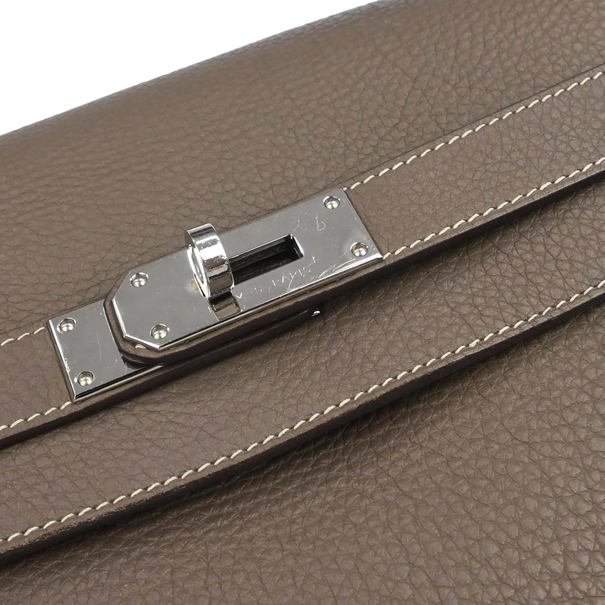 Hermes Etoupe Gray Togo Shoulder Kelly Handbag - Image 13