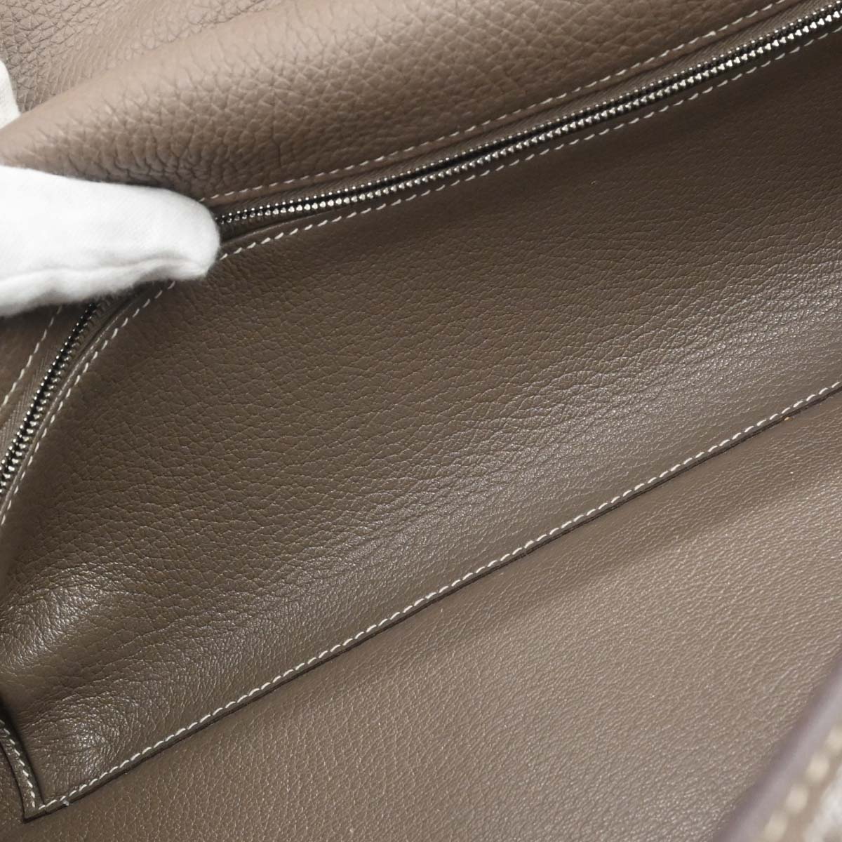 Hermes Etoupe Gray Togo Shoulder Kelly Handbag - Image 18