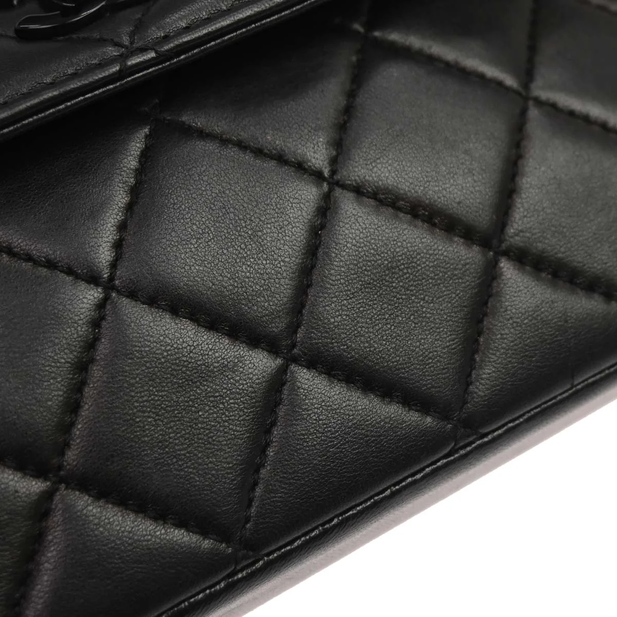 Chanel Black Lambskin Acrylic Chain Straight Flap Handbag - Image 13