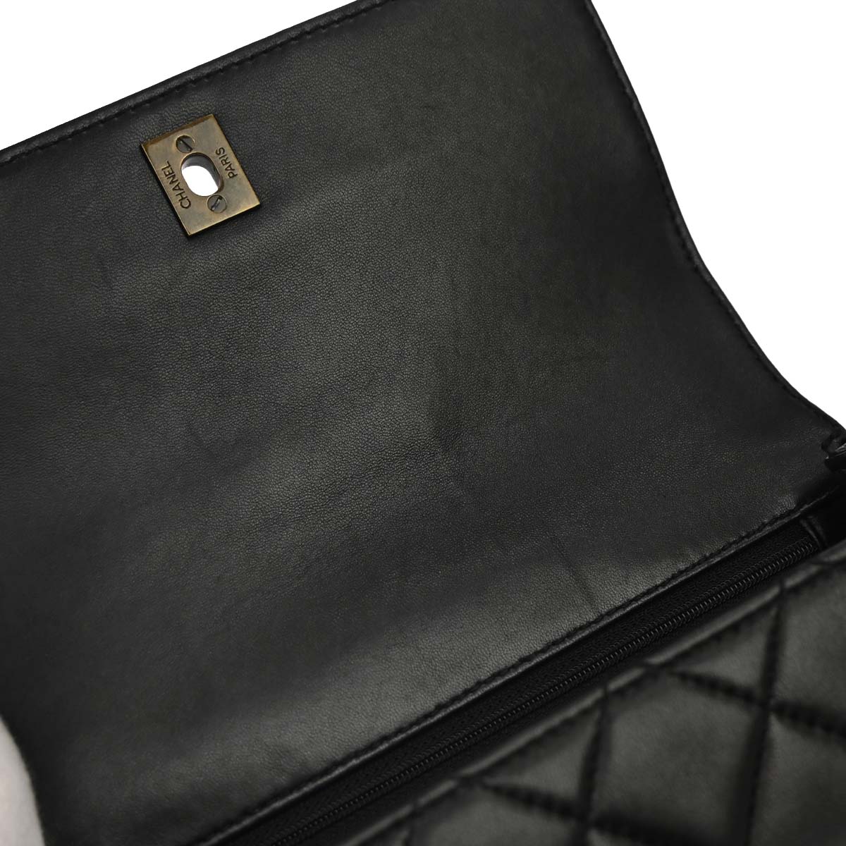 Chanel Black Lambskin Acrylic Chain Straight Flap Handbag - Image 15