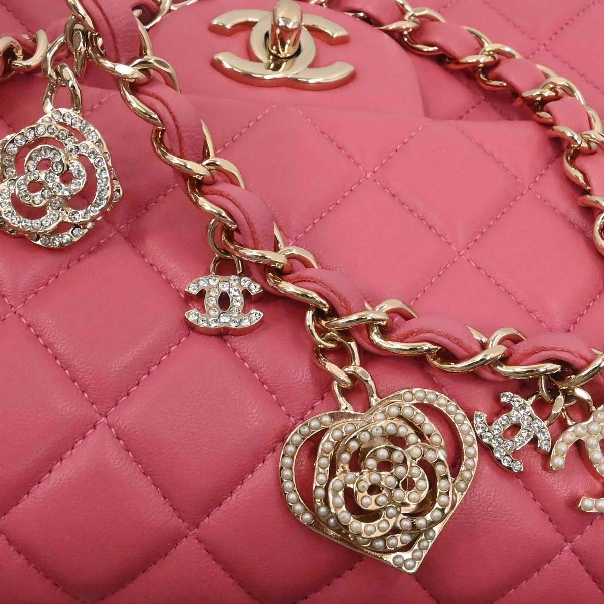 Chanel Pink Lambskin Valentine Shoulder Bag - Image 15
