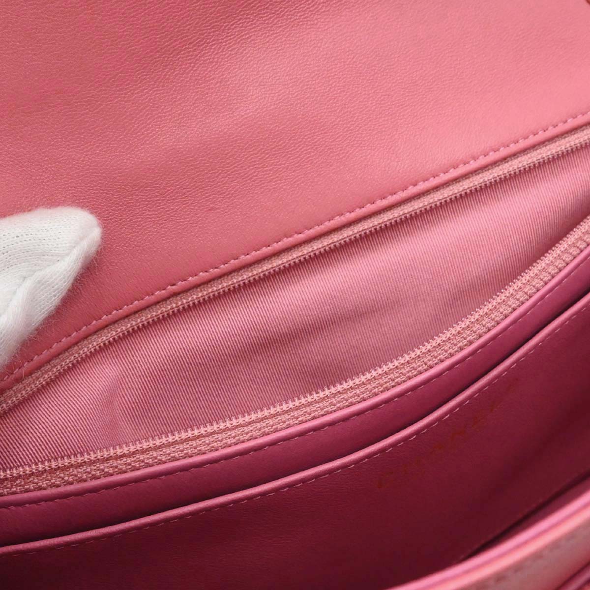 Chanel Pink Lambskin Valentine Shoulder Bag - Image 18