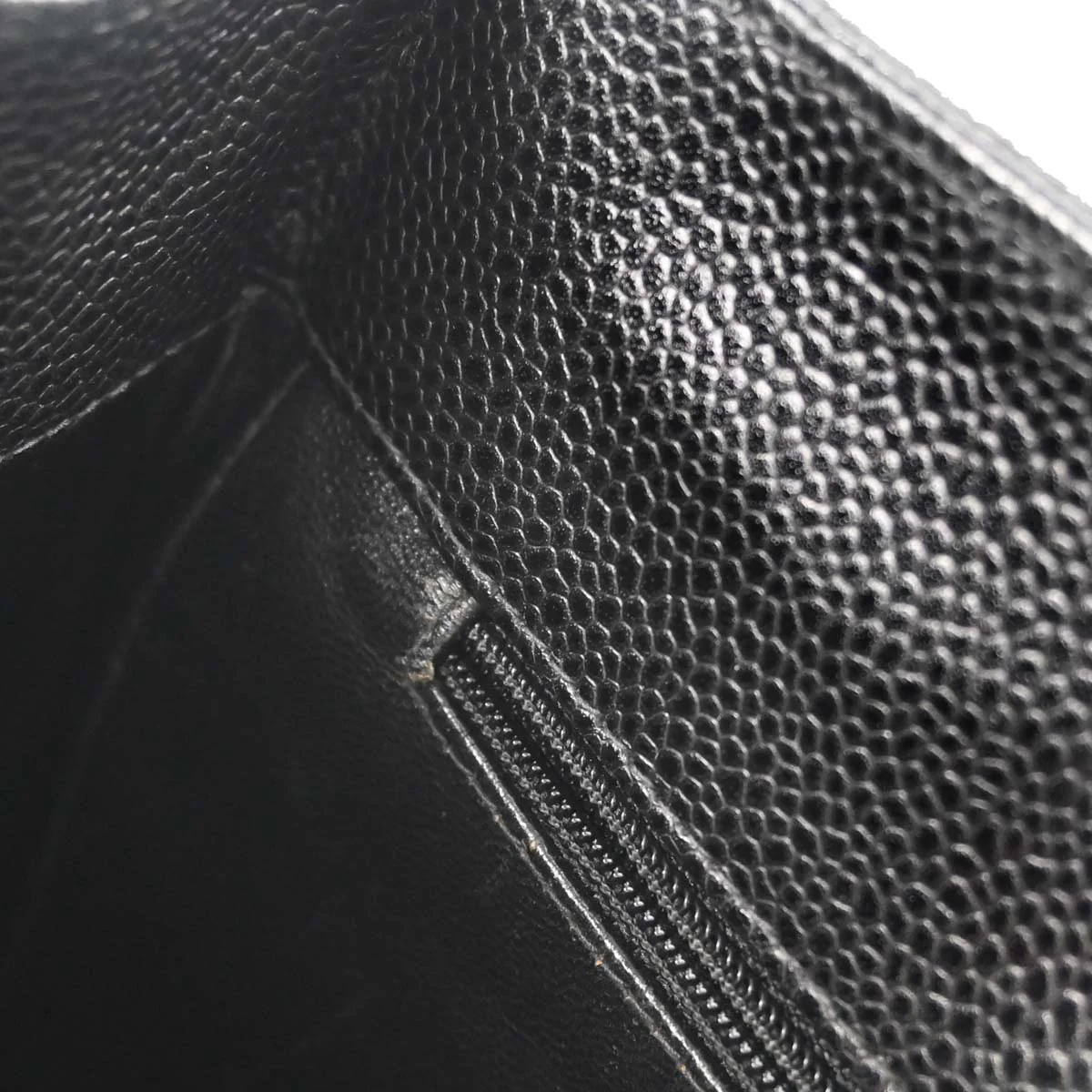 Chanel 1997-1999 Black Caviar Skin Chain Shoulder Tote Bag - Image 18