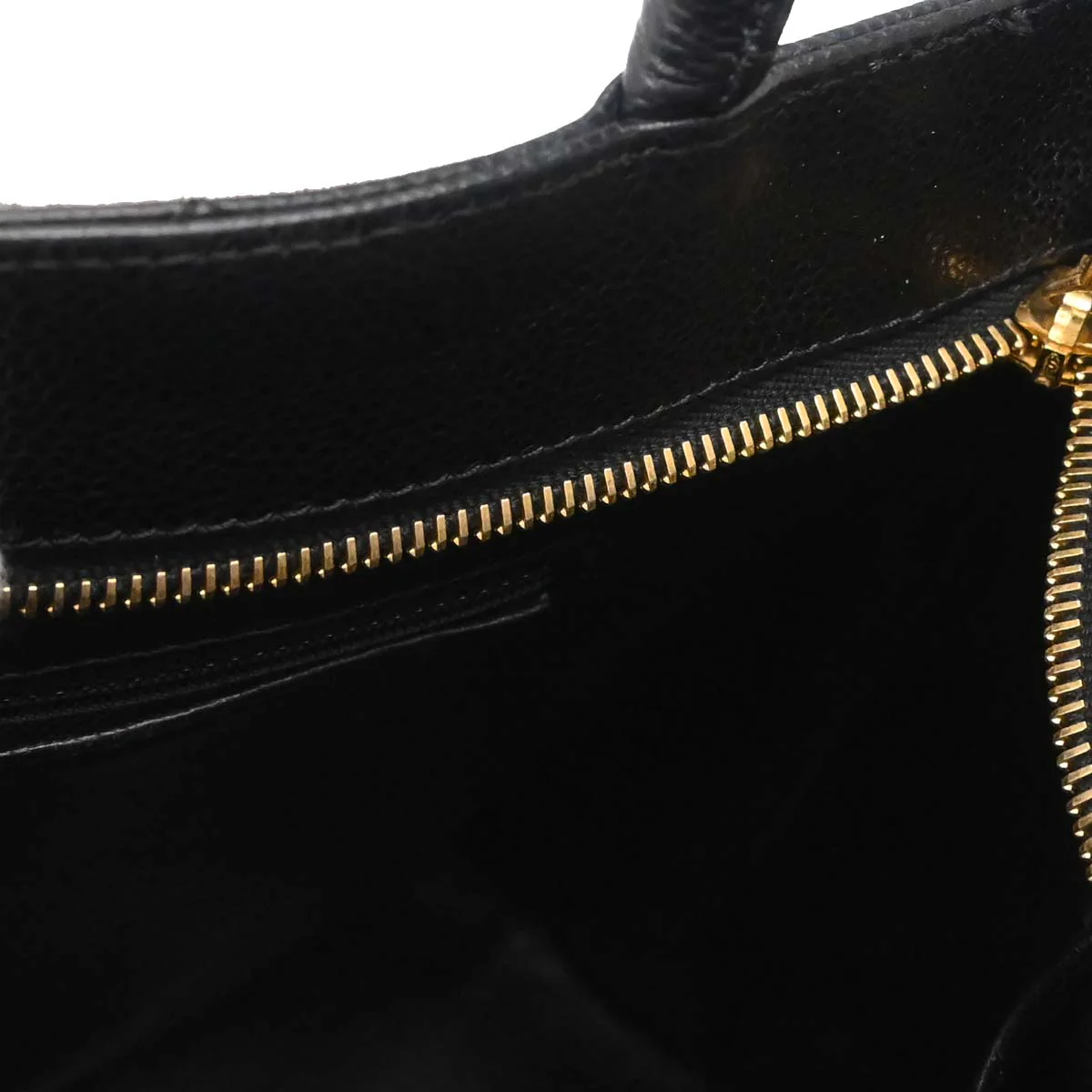 Chanel 2005-2006 Black Caviar Skin Medallion Tote Handbag - Image 16