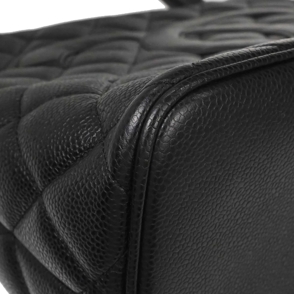 Chanel 2005-2006 Black Caviar Skin Medallion Tote Handbag - Image 9