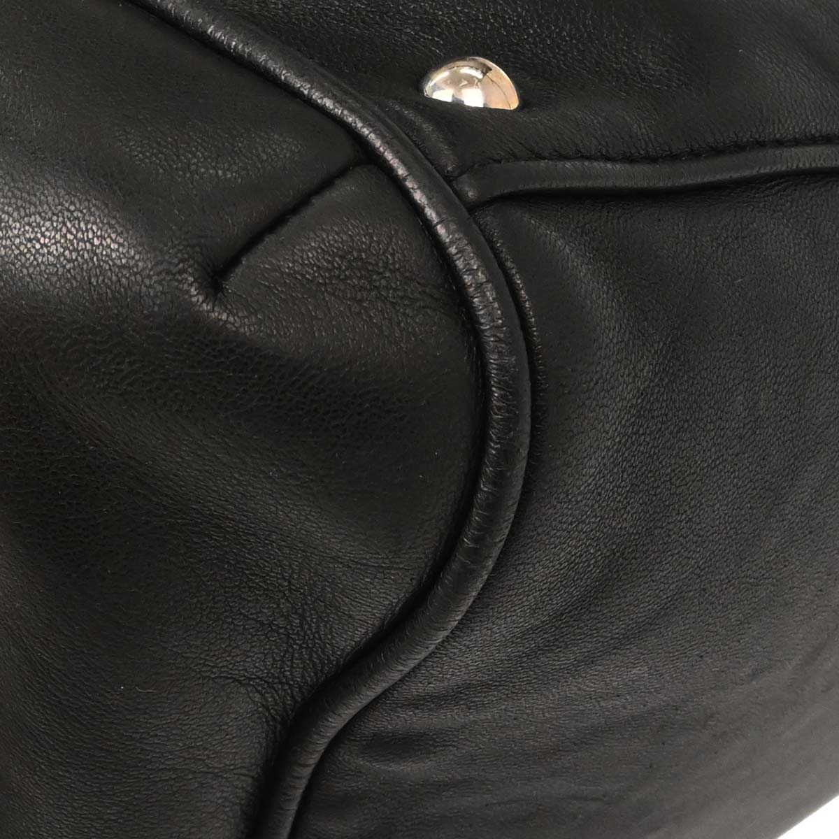 Chanel 2009-2010 Black Lambskin Tote Chain Handbag - Image 9