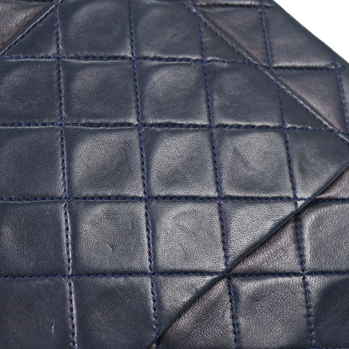 Chanel 1989-1991 Navy Lambskin Double Flap Medium Shoulder Bag - Image 9