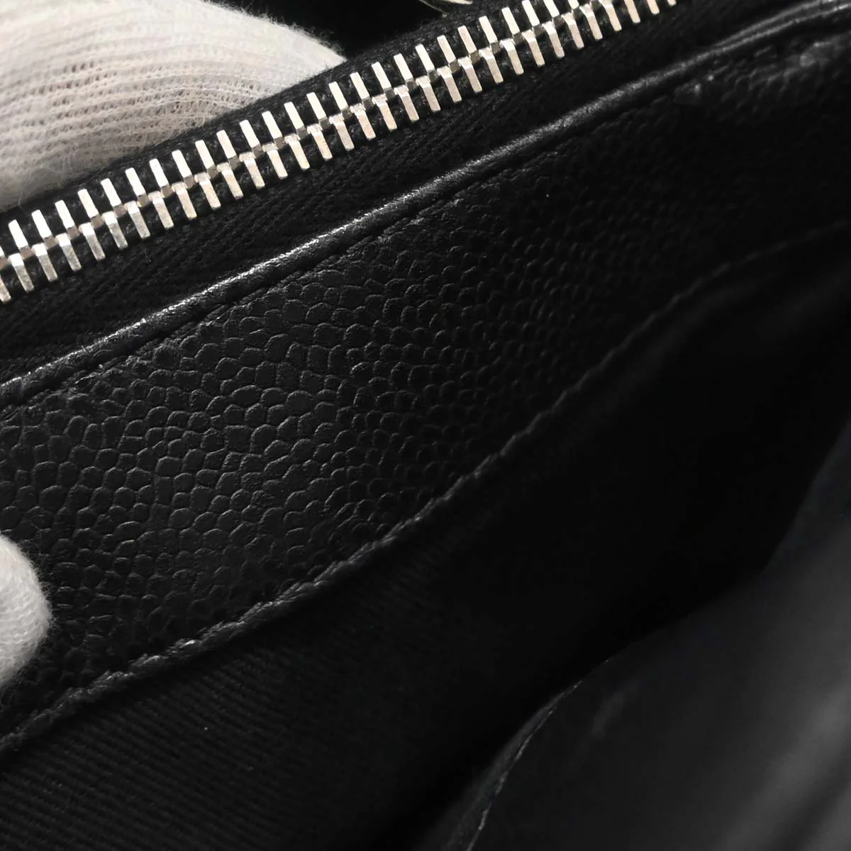 Chanel 2012-2013 Black Caviar Timeless CC Chain Tote Bag - Image 17