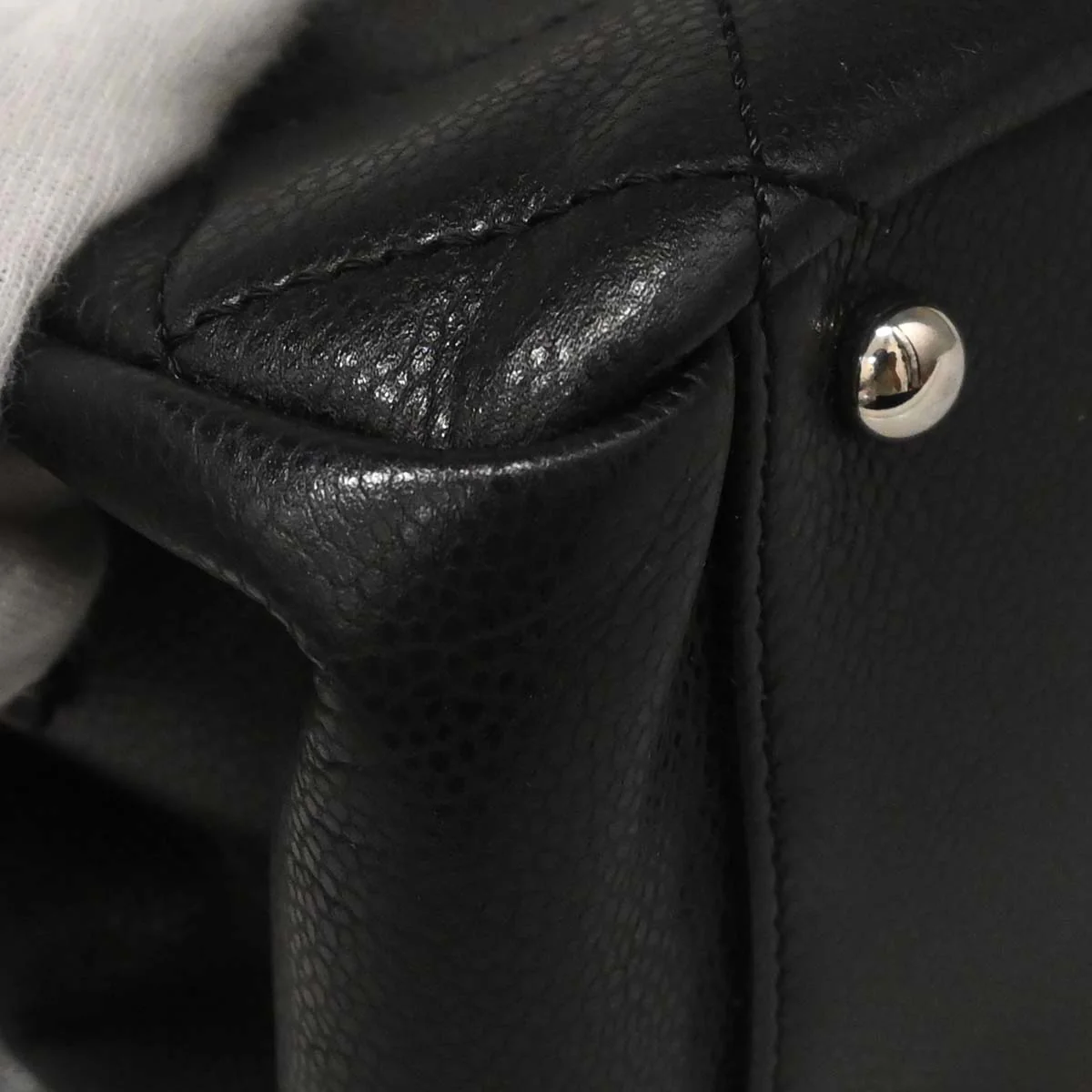 Chanel 2012-2013 Black Caviar Timeless CC Chain Tote Bag - Image 7