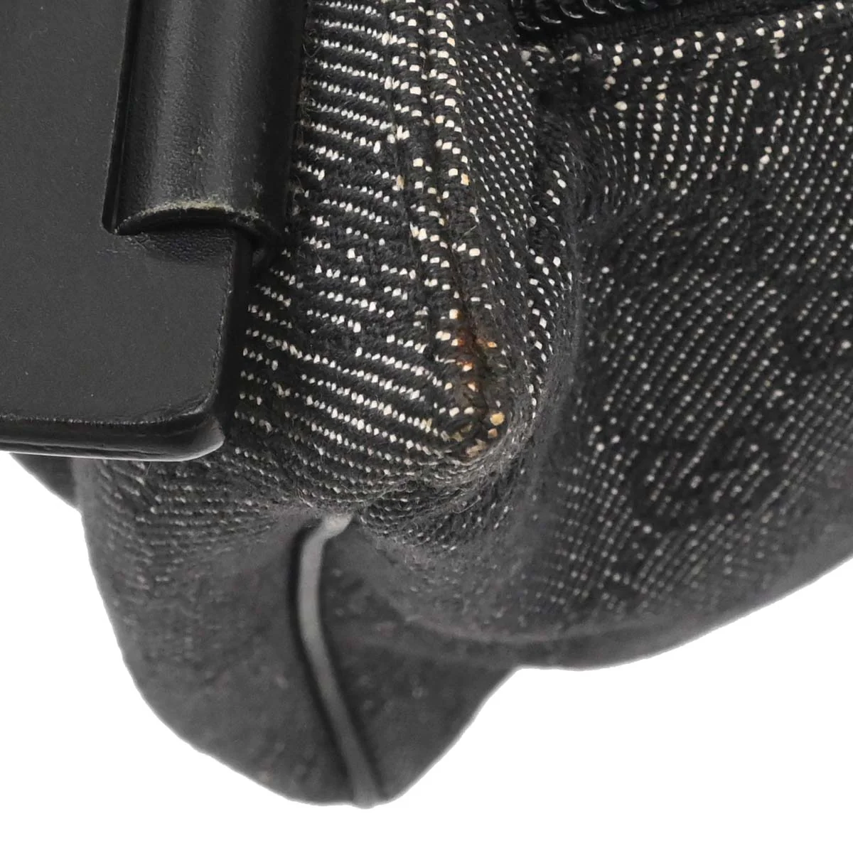 Gucci Black Canvas GG Handbag - Image 11