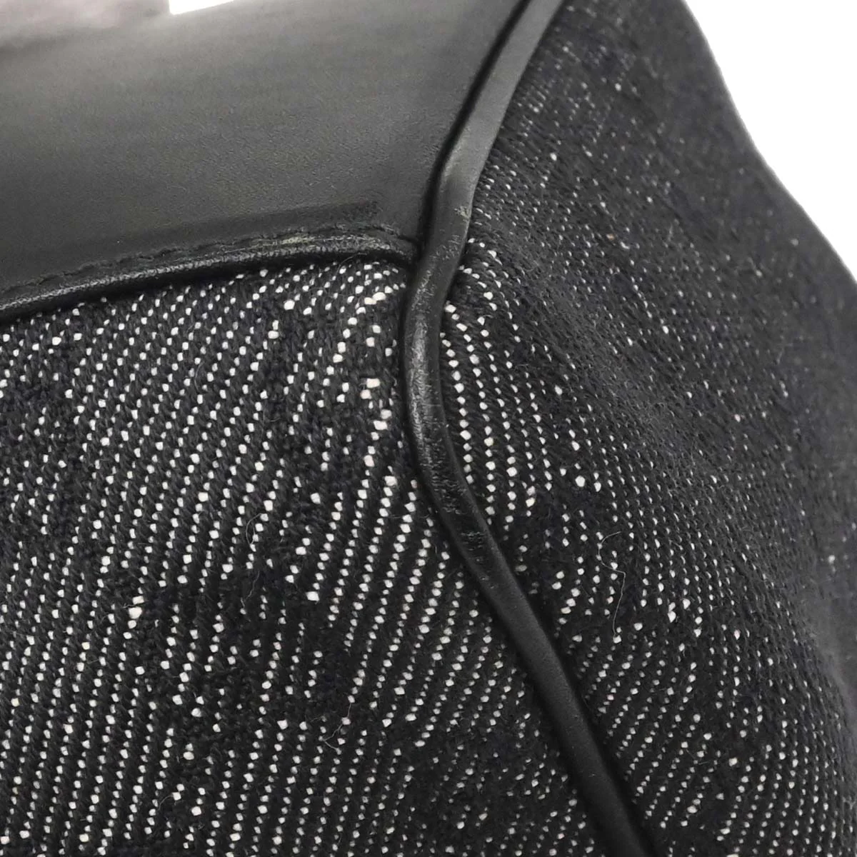 Gucci Black Canvas GG Handbag - Image 7