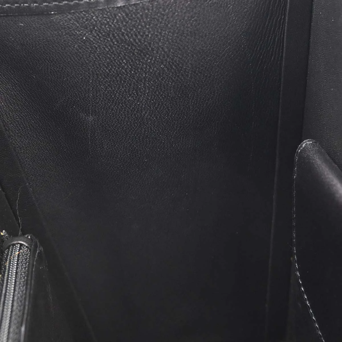 Loewe Black Leather Handbag - Image 19