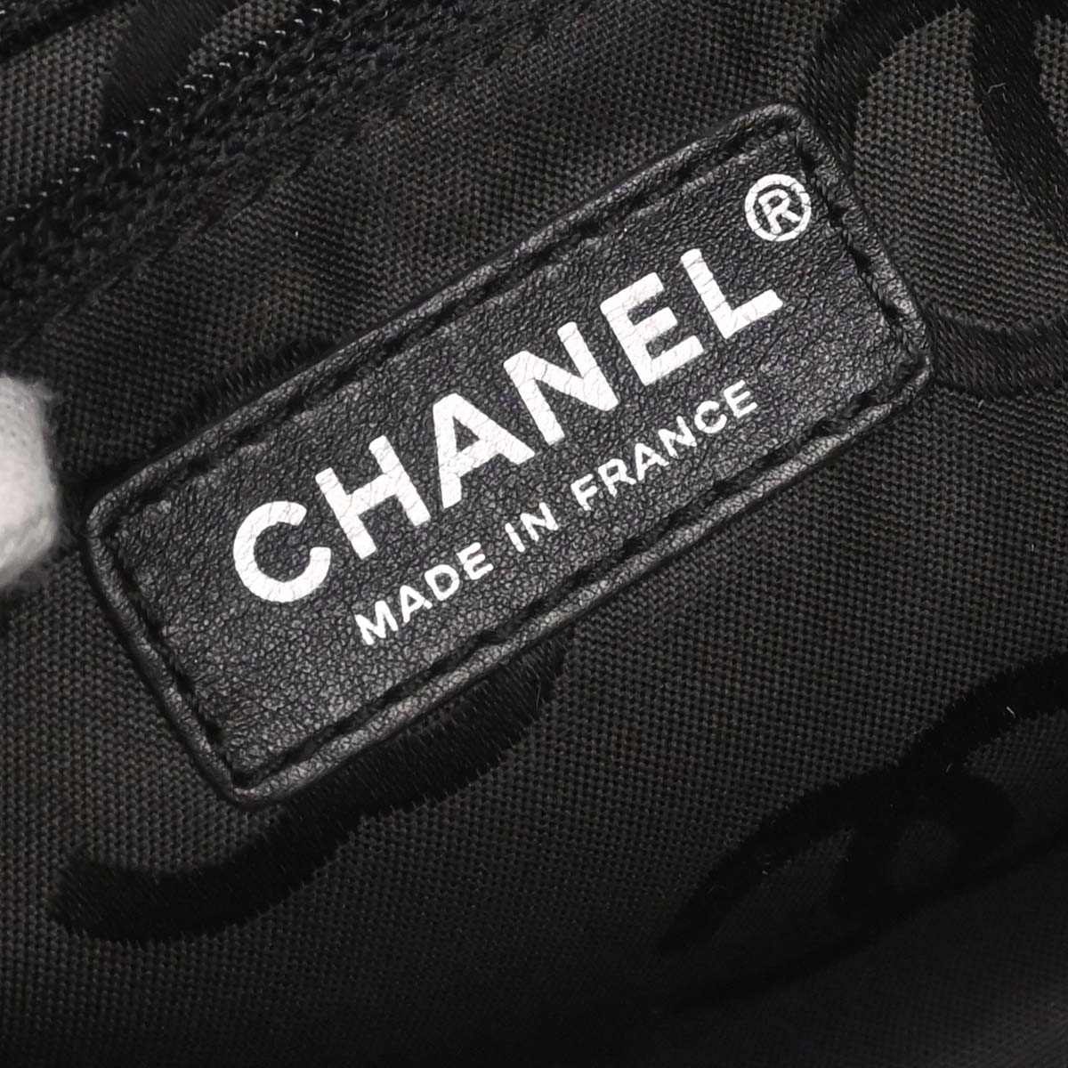 Chanel 2005-2006 Beige Calfskin Cambon Ligne Bowling Bag 27 - Image 18