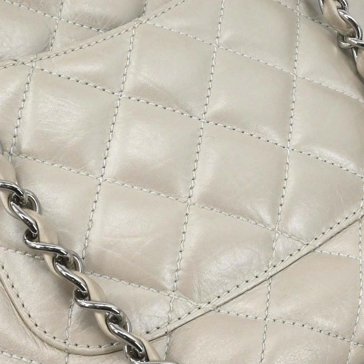 Chanel 2006-2008 Off-white Calfskin Cambon Ligne Tote Handbag - Image 4
