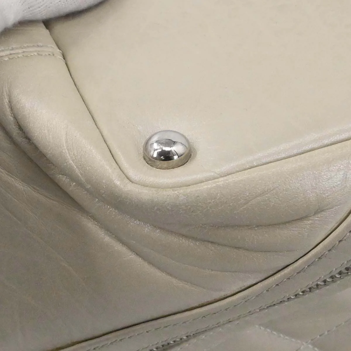 Chanel 2006-2008 Off-white Calfskin Cambon Ligne Tote Handbag - Image 8