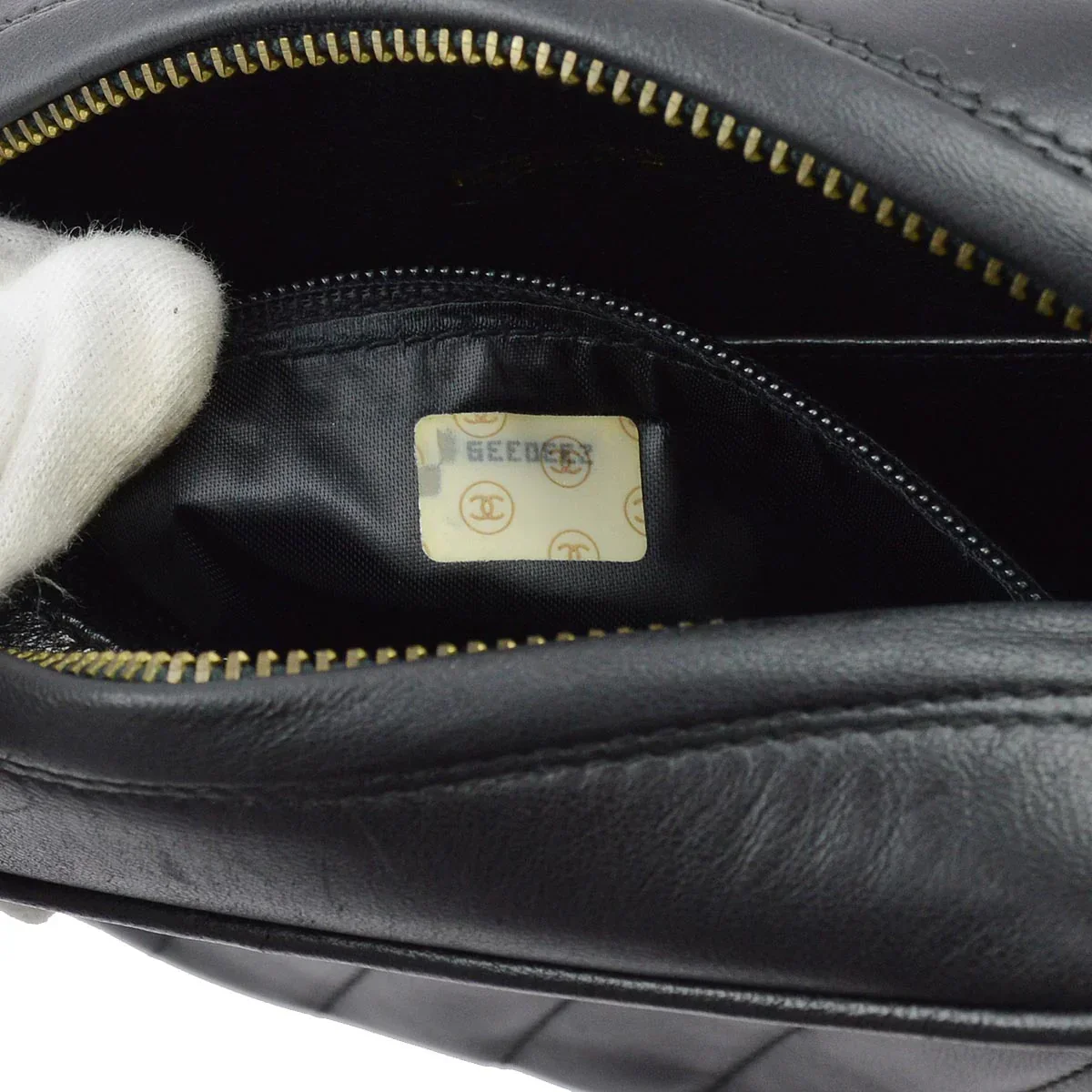 Chanel 1991-1994 Black Lambskin Camera Bag Mini - Image 10