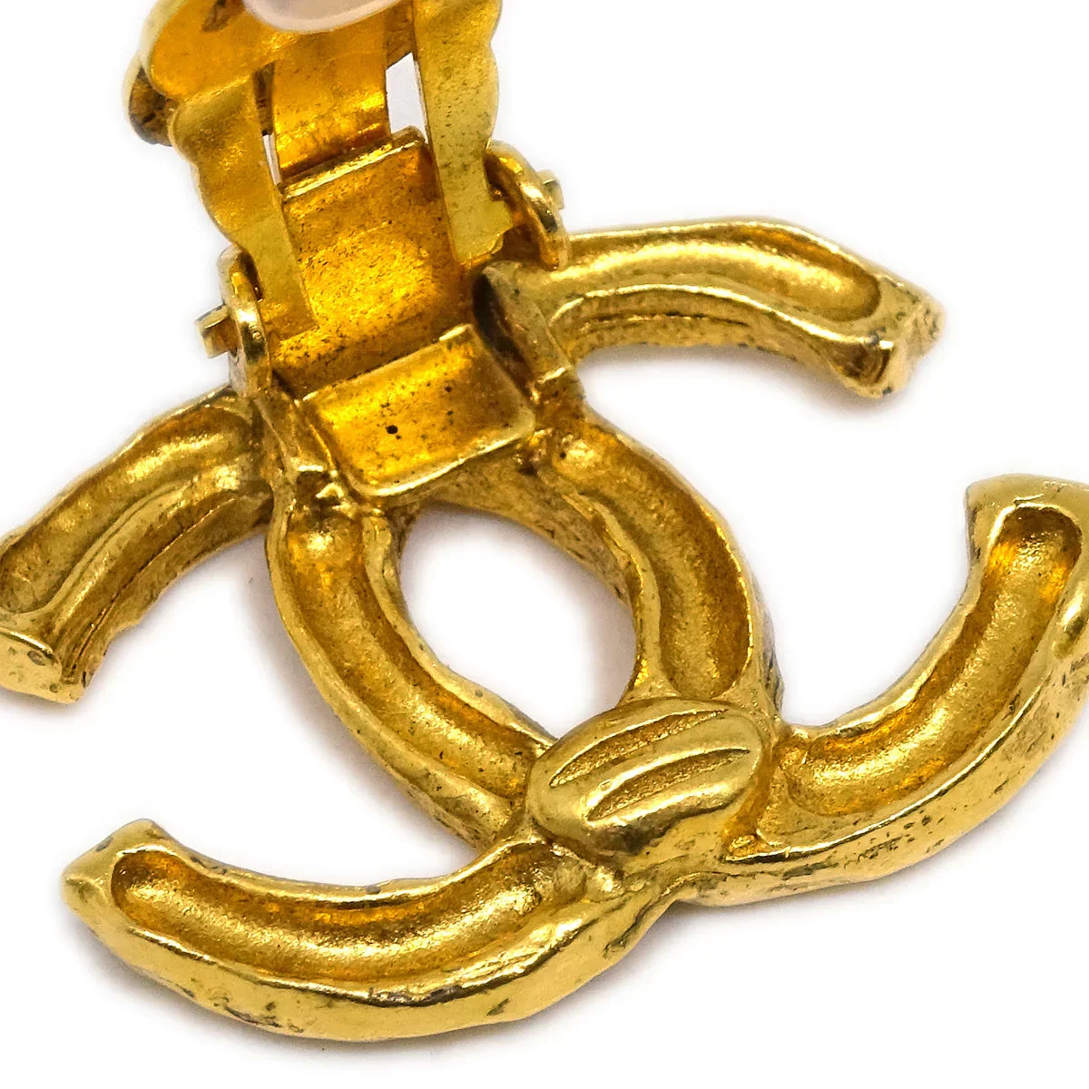 Chanel Gold CC Earrings Clip-On - Image 4