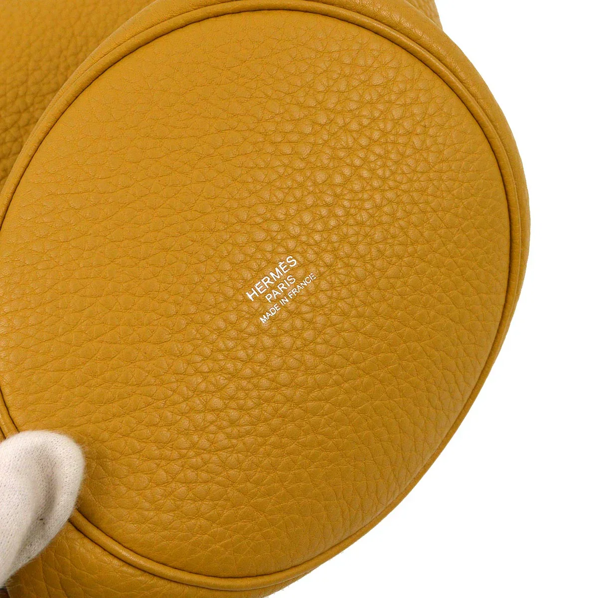 Hermes 2008 Curry Taurillon Clemence Mangeoire PM Handbag - Image 5