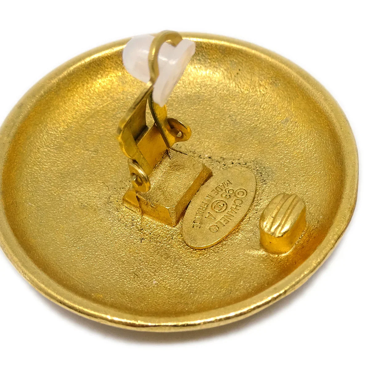 Chanel Button Earrings Clip-On Gold 93A - Image 4