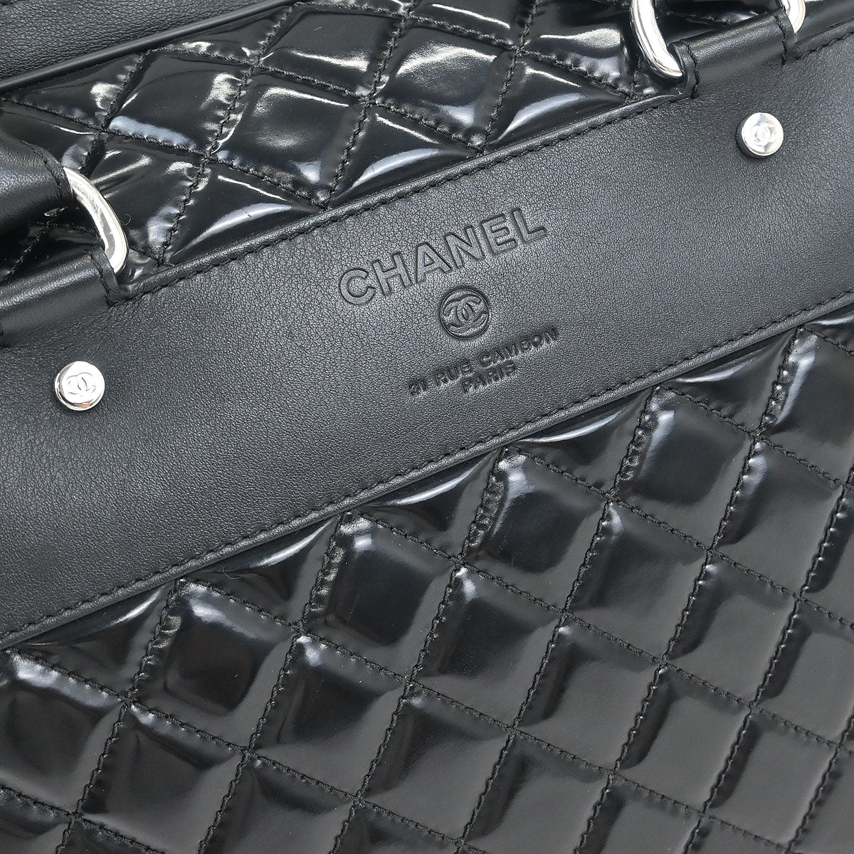 Chanel 2014-2015 Black Patent Leather Duffle Handbag - Image 6