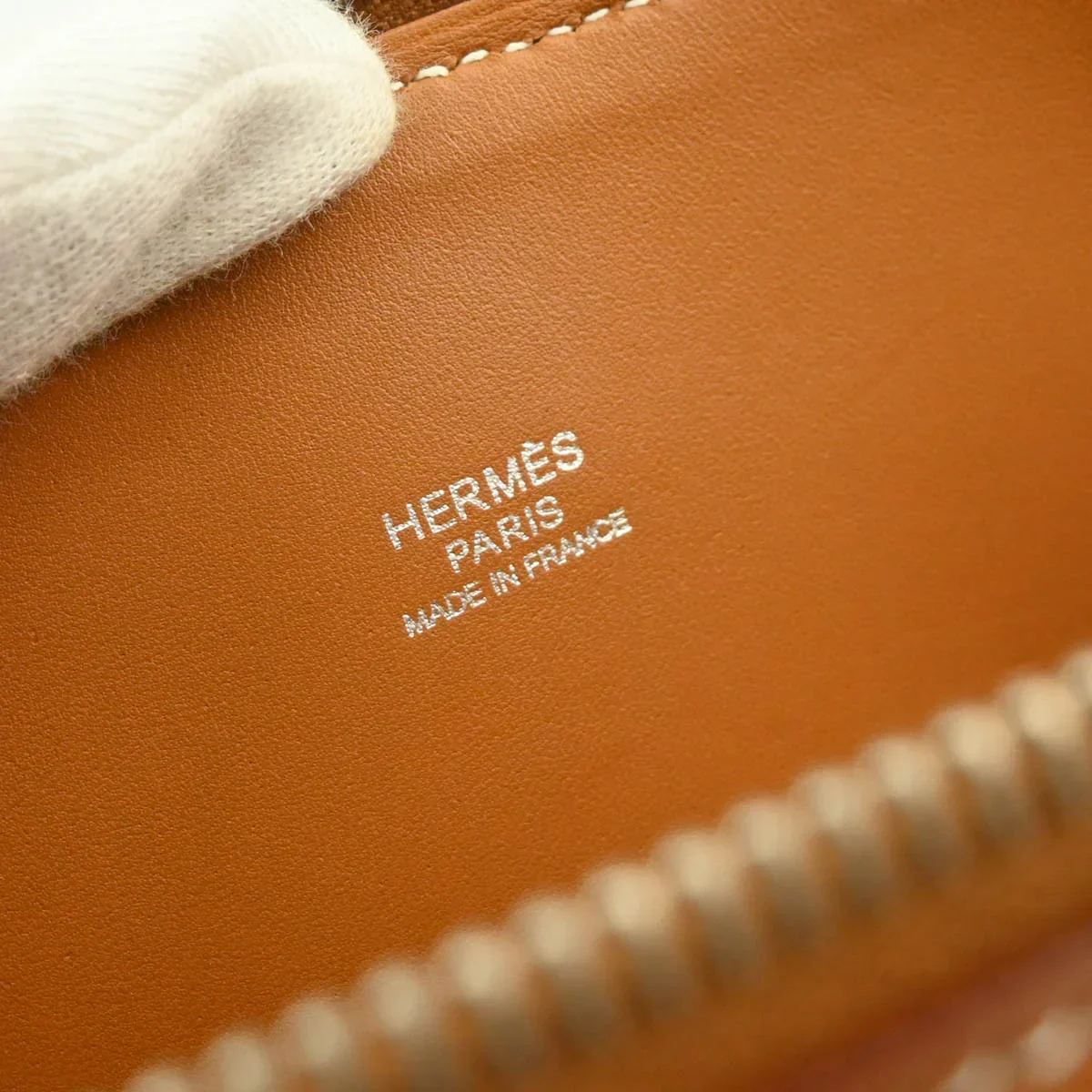 Hermes 2007 Gold Togo Bolide 31 2way Shoulder Handbag - Image 9