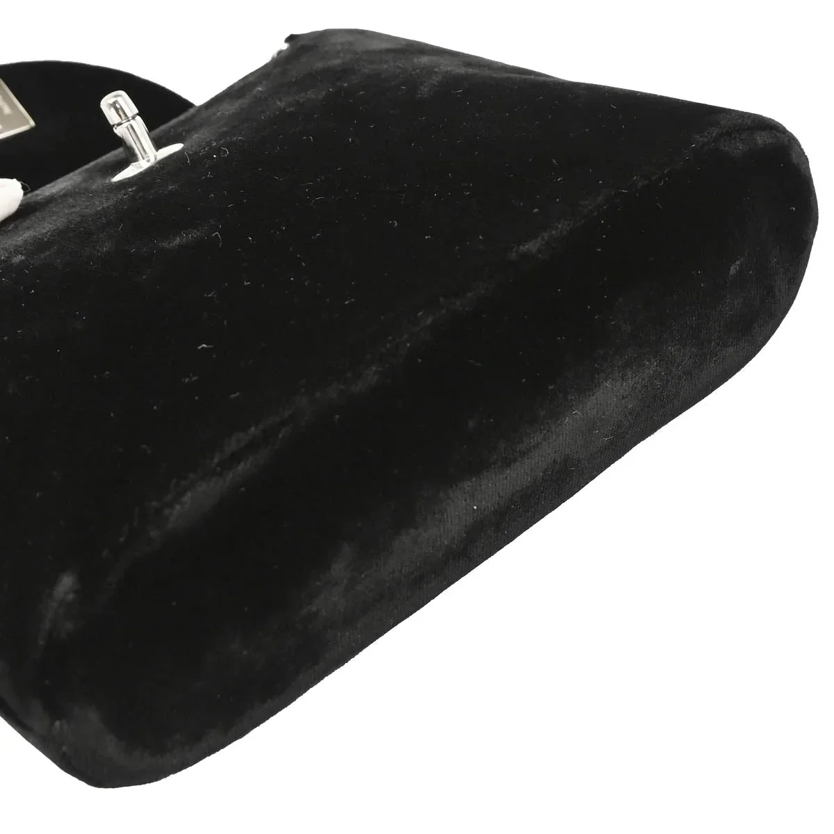 Chanel 1996-1997 Black Velvet Chain Handbag - Image 6