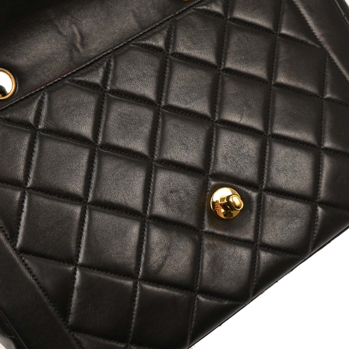 Chanel 1994-1996 Black Lambskin Single Flap Shoulder Bag - Image 6
