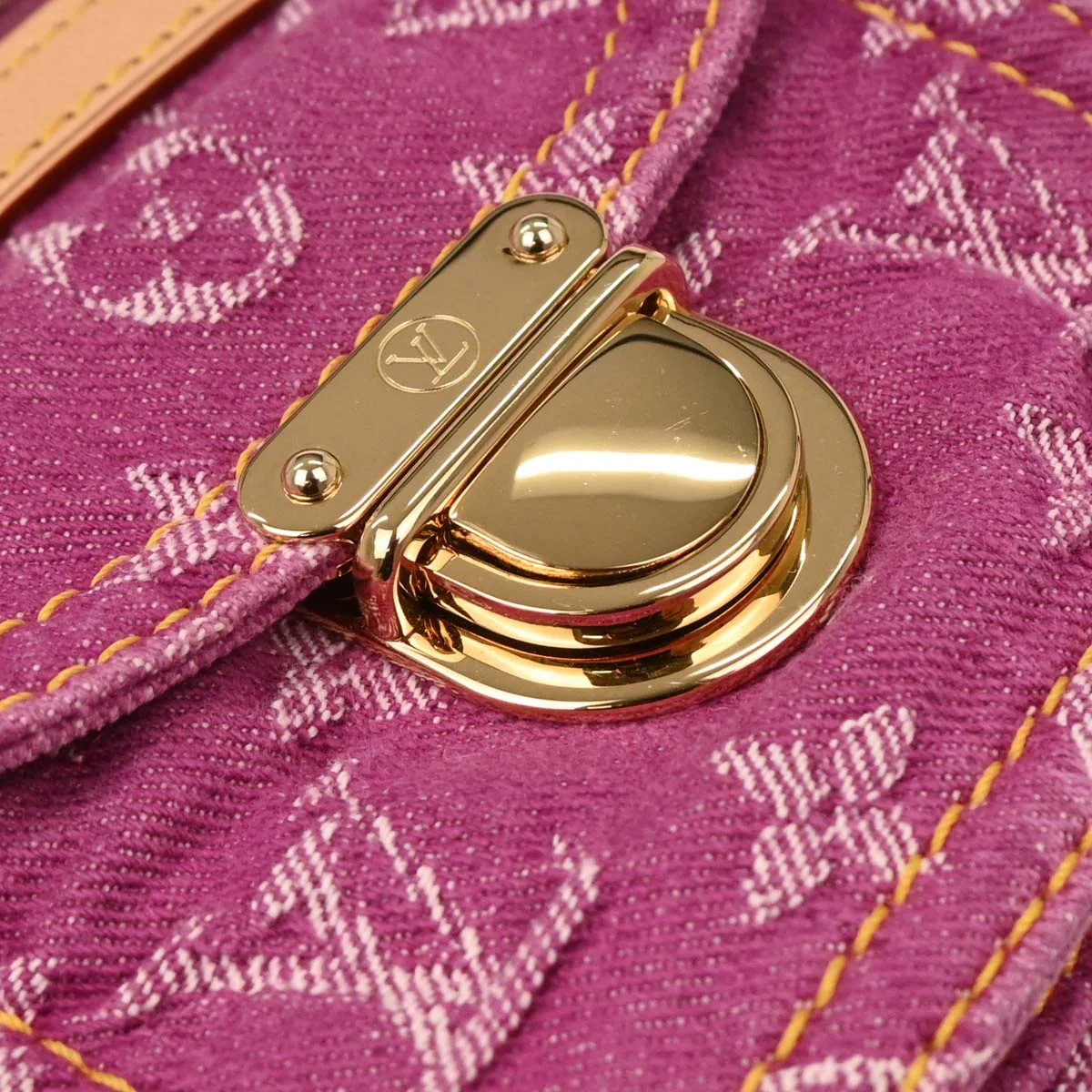 Louis Vuitton Pink Monogram Denim Baggy PM Shoulder Bag M95212 - Image 6