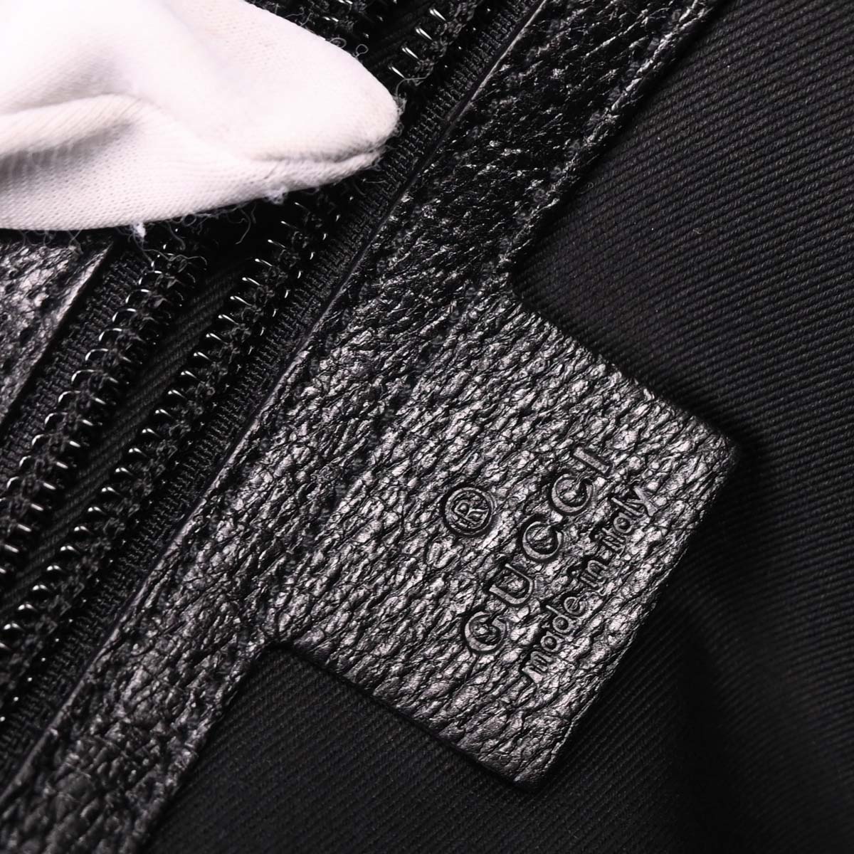 Gucci Black Canvas GG Messenger Shoulder Bag - Image 9