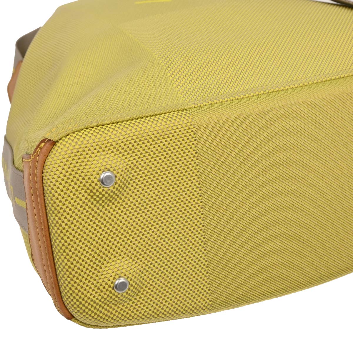 Louis Vuitton LV Cup Geant Volunteer Bucket Bag M80635 - Image 4