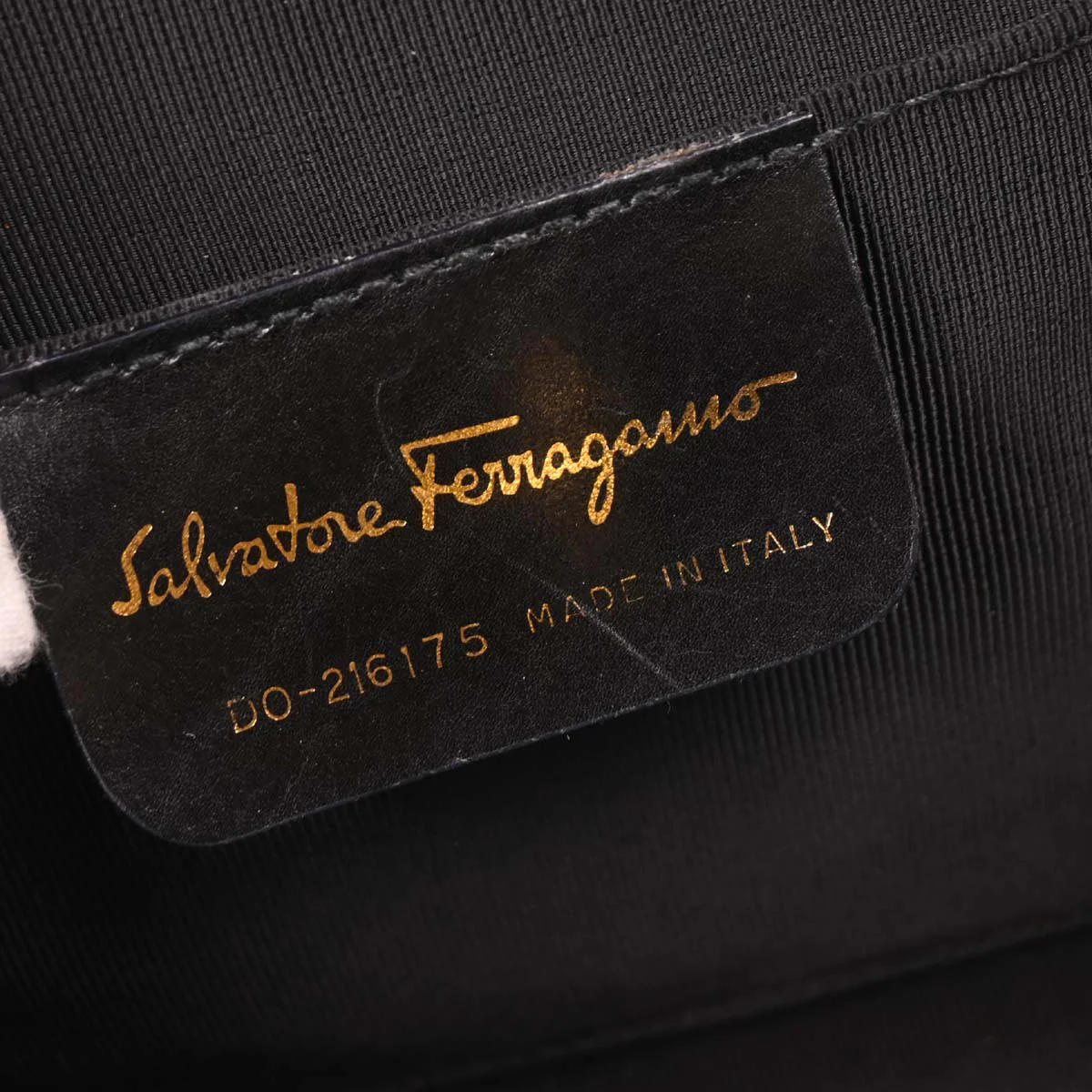Salvatore Ferragamo Beige Ratan Gancini Shoulder Bag - Image 10