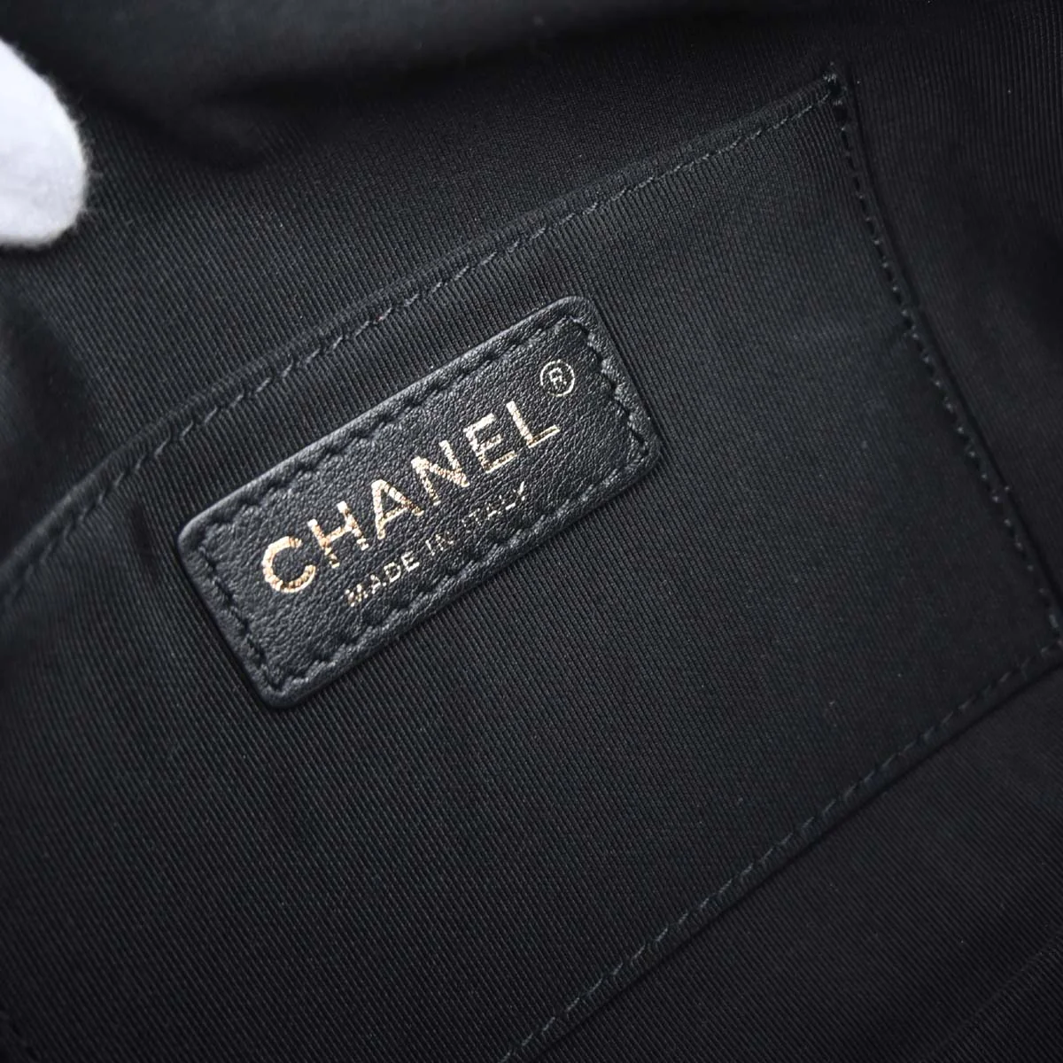 Chanel Black Calfskin Waist Bum Bag - Image 15