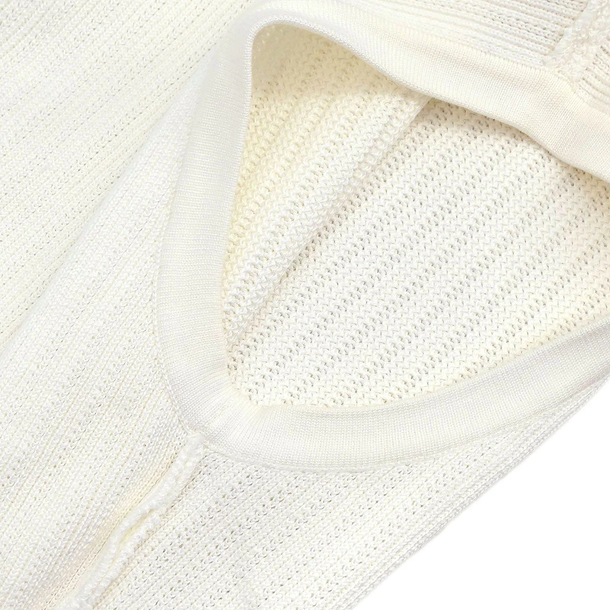 Chanel 1996 Sleeveless Top White #36 - Image 12