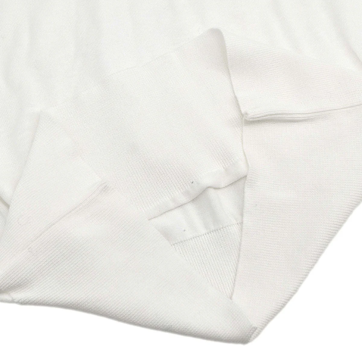 Chanel Sleeveless Top White #36 - Image 15