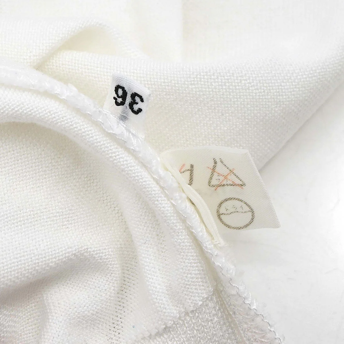 Chanel Sleeveless Top White #36 - Image 20