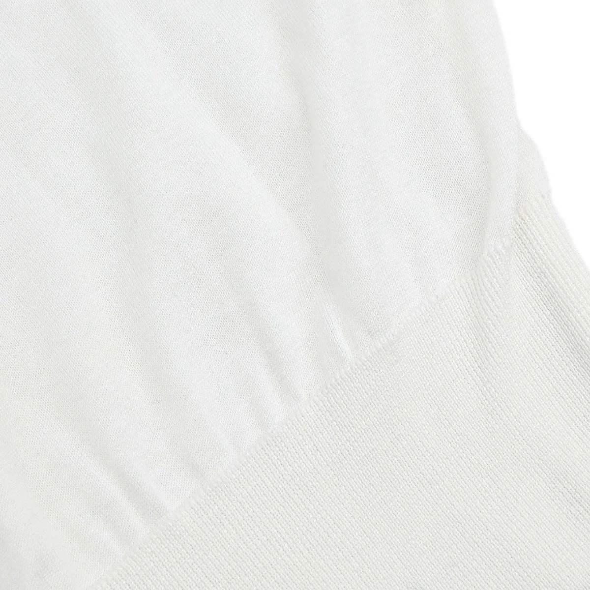 Chanel Sleeveless Top White #36 - Image 4