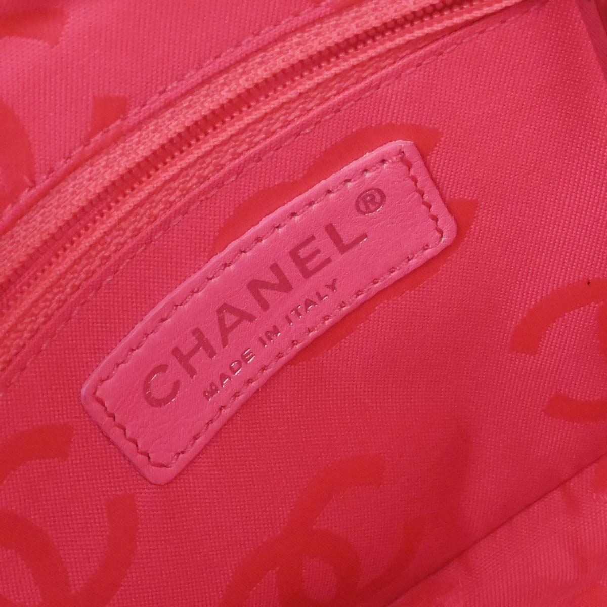 Chanel Black Calfskin Cambon Ligne Handbag - Image 16