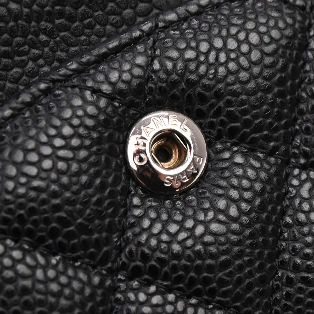 Chanel 2019 Black Caviar Medium Classic Double Flap Shoulder Bag - Image 16