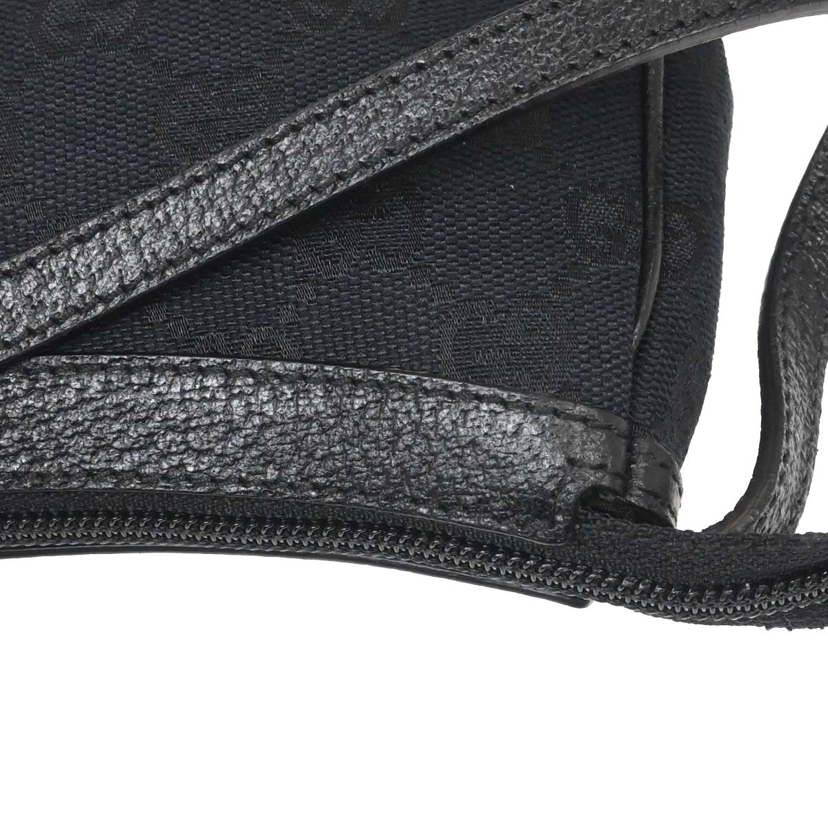 Gucci Black GG Handbag - Image 10