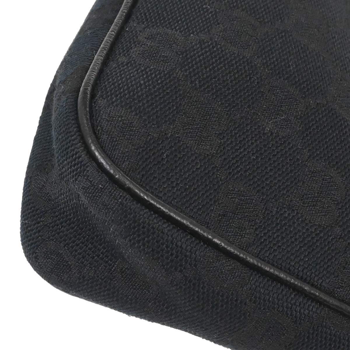 Gucci Black GG Handbag - Image 3