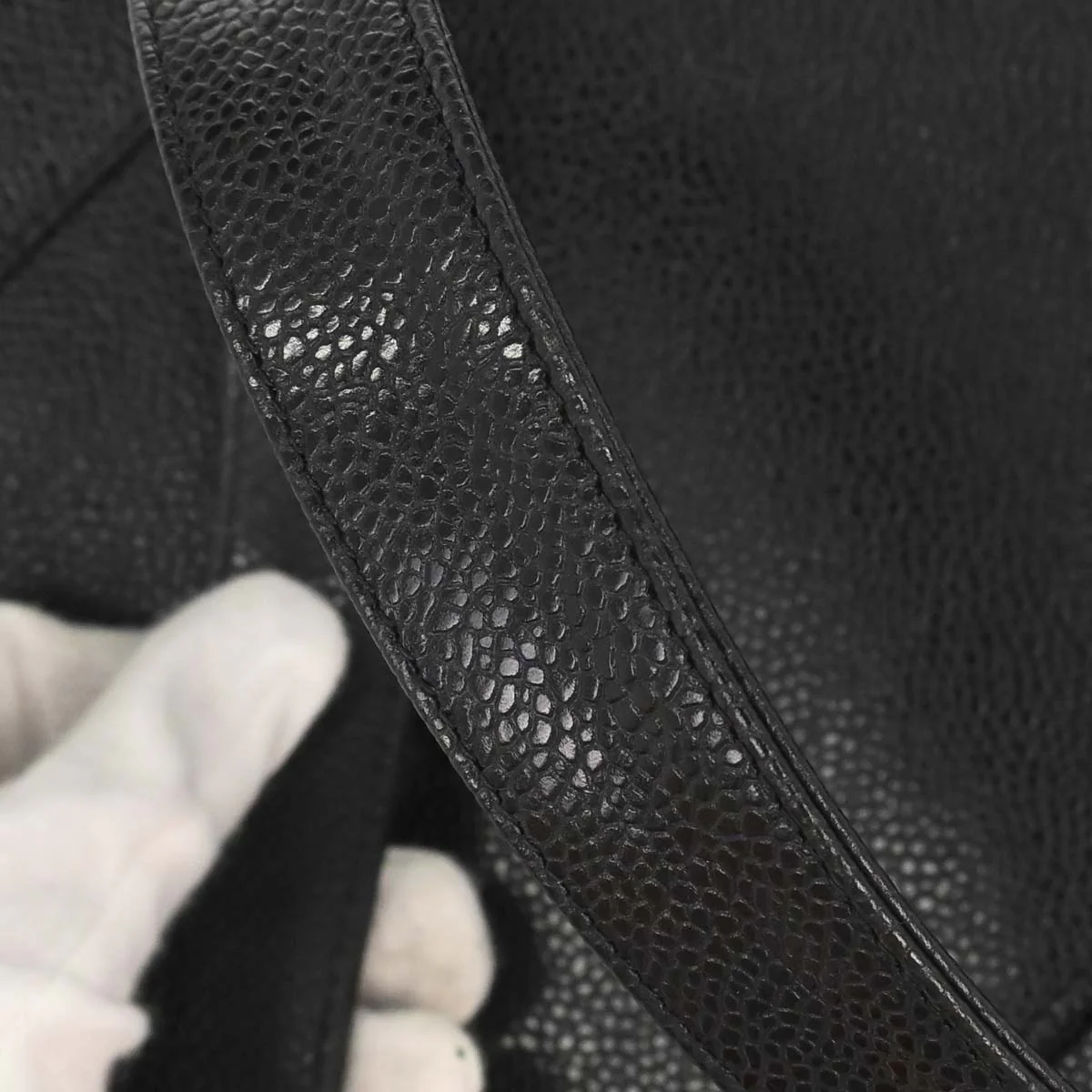 Chanel 1994-1996 Black Caviar Skin Triple CC Shoulder Tote Bag - Image 14
