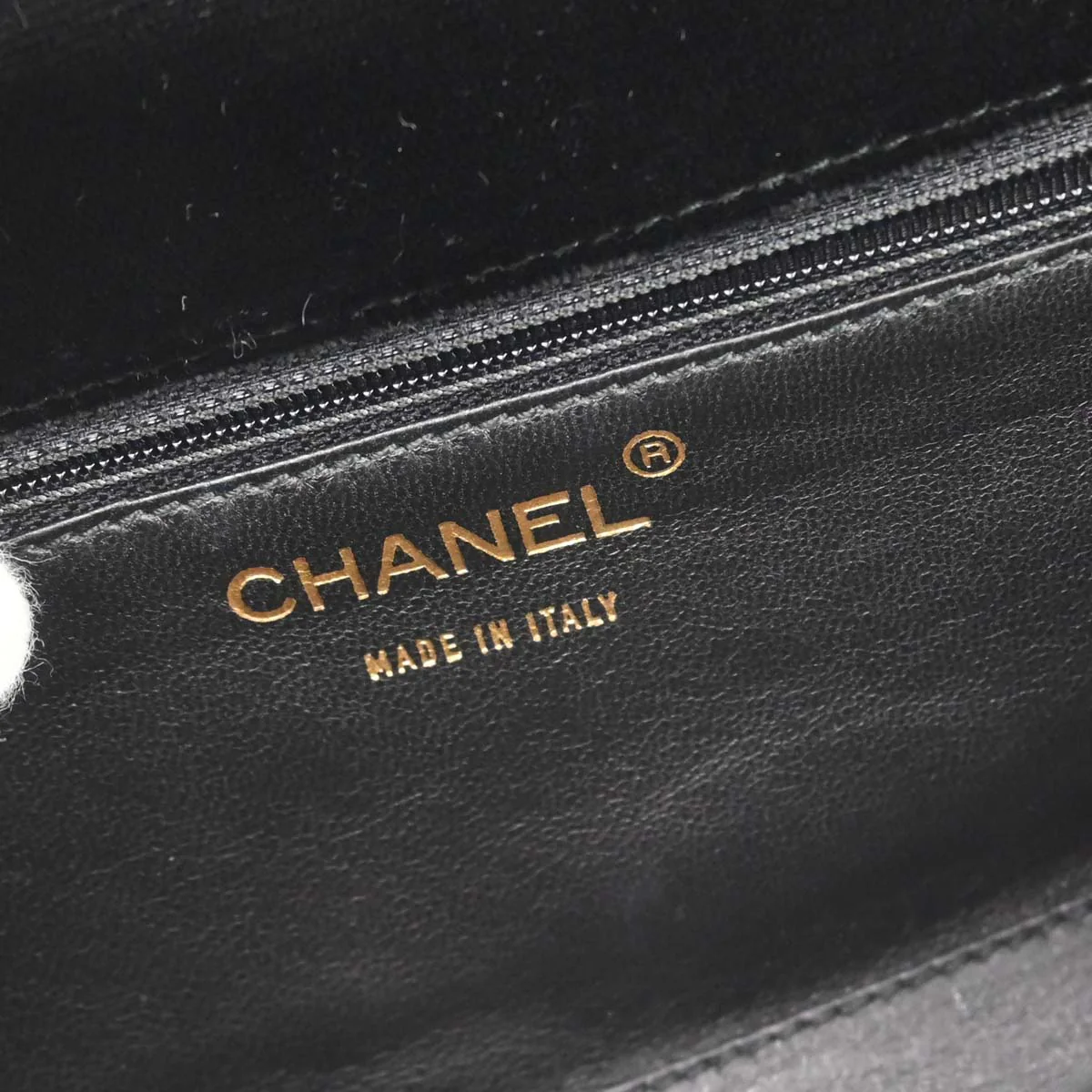 Chanel Black Velvet Chain Handbag - Image 19