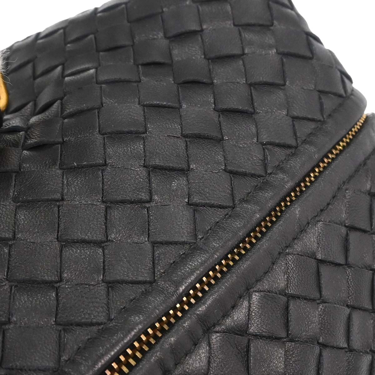 Bottega Veneta Black Lambskin Intrecciato Handbag - Image 13