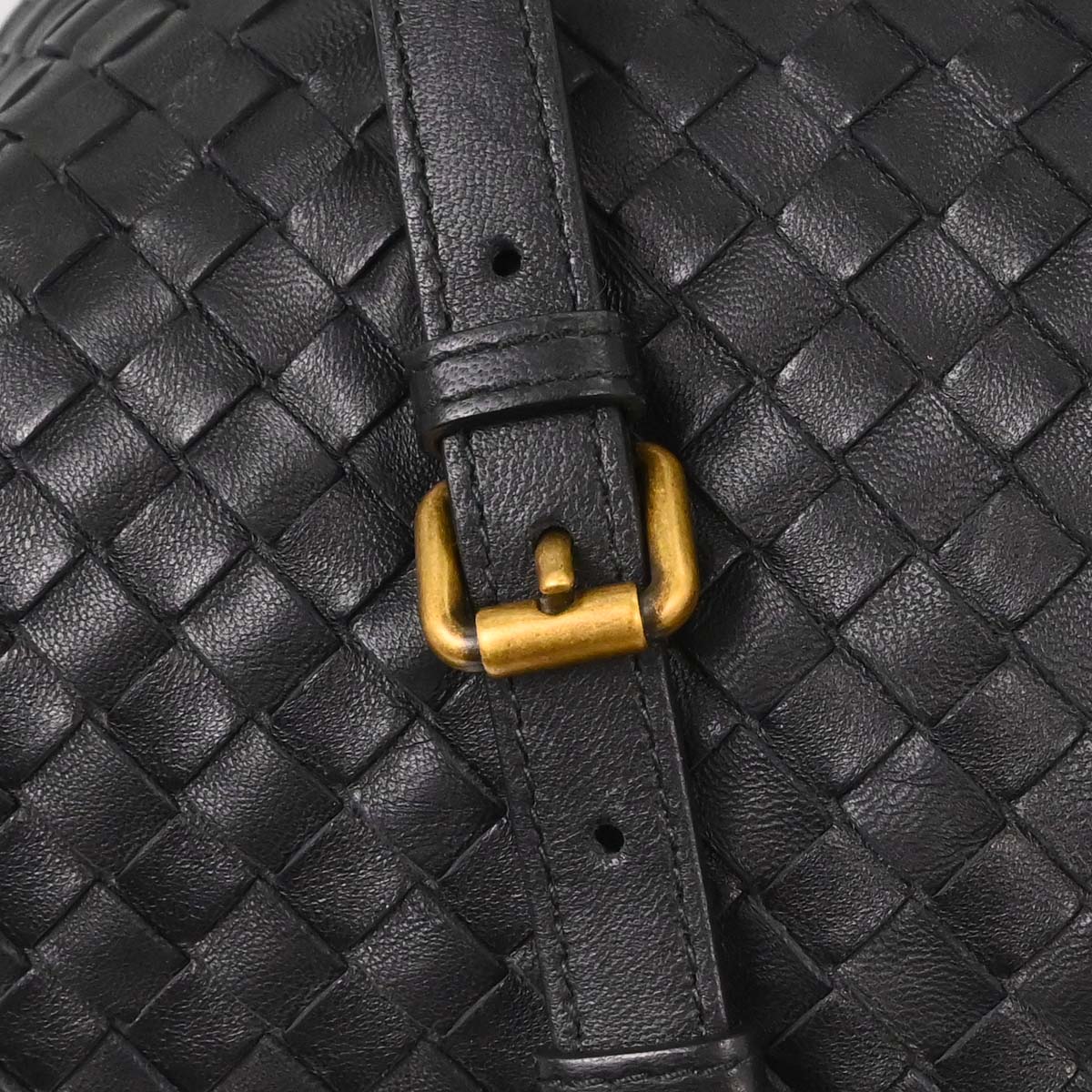 Bottega Veneta Black Lambskin Intrecciato Handbag - Image 4